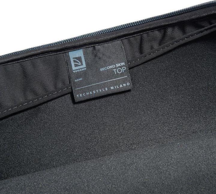 Actual product image Tucano Top Second Skin (16", Apple)