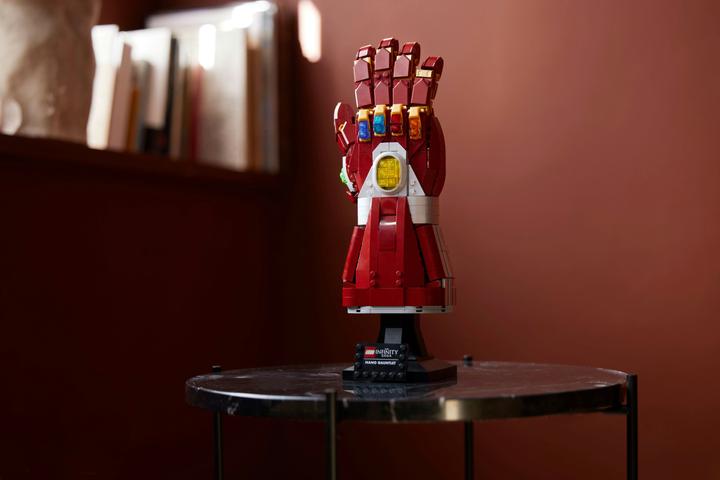 Actual product image LEGO 76223 Marvel Iron Man Glove (76223, LEGO Marvel)