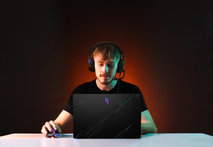 Immagine prodotto Acer Nitro V 15 RTX 4060 (15.60", Intel Core i9-13900H, 16 GB, 1000 GB, CH)