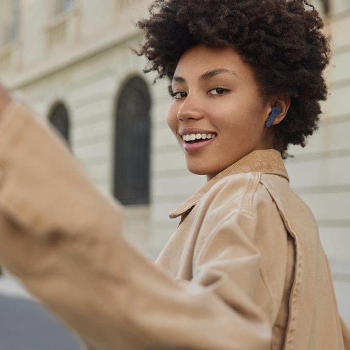 Produktbild Hama Bluetooth®-Kopfhörer Spirit Unchained, True Wireless Earbuds, ENC, FC, BL (Aktive Geräuschunterdrückung, 16 h, Kabellos)