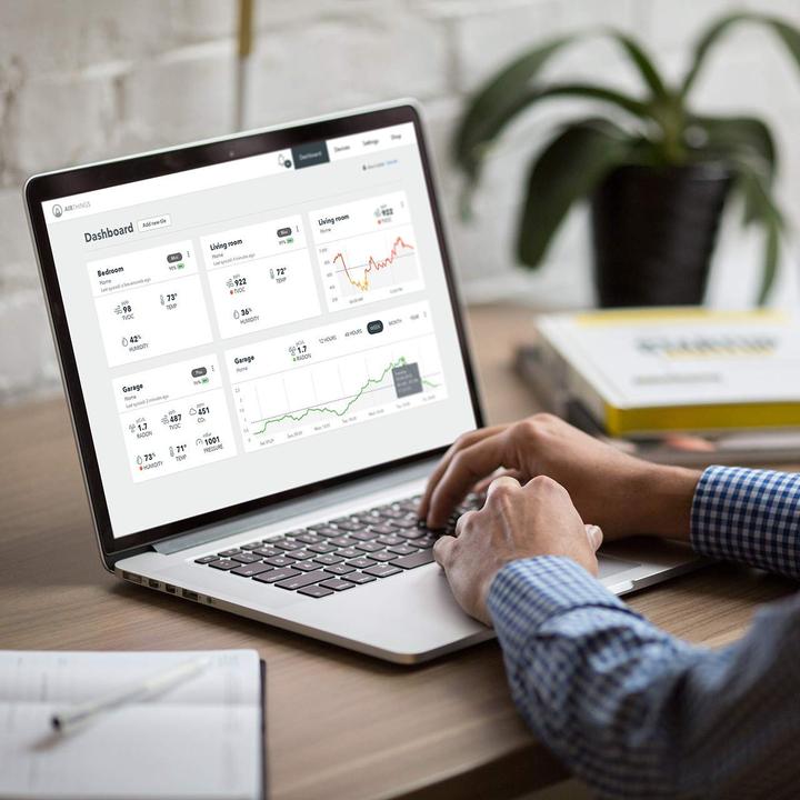 Actual product image Airthings 292 Wave Mini Indoor Air Quality Monitor