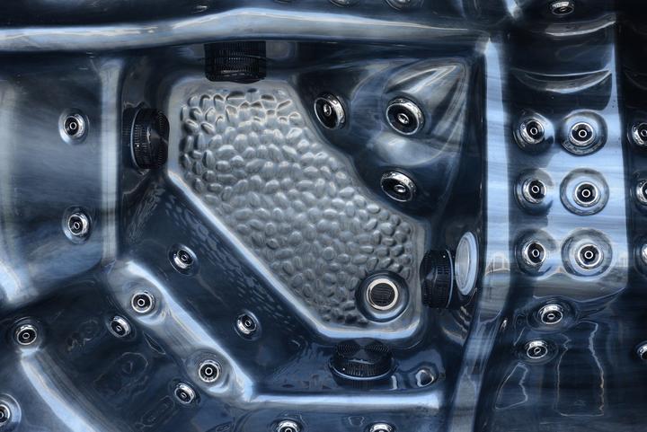 Produktbild Spa Solutions Whirlpool Platinum Black Silver 2023