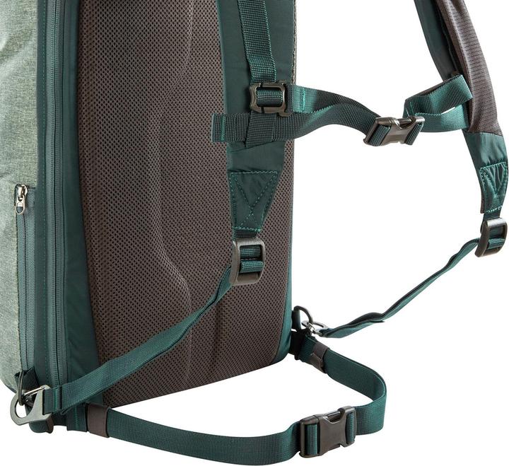 Actual product image Tatonka Traveller Pack 25 Rucksack 50 cm Laptopfach (16 l)