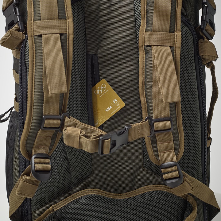 Actual product image Solognac CAMERA 900 (Camera shoulder bag, 35 l)