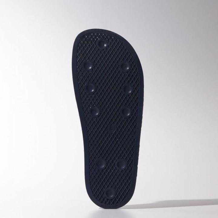 Actual product image Adidas Adilette (36 2/3)