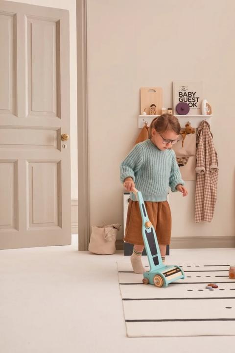 Actual product image Kids Concept Wooden vacuum cleaner (1000641)