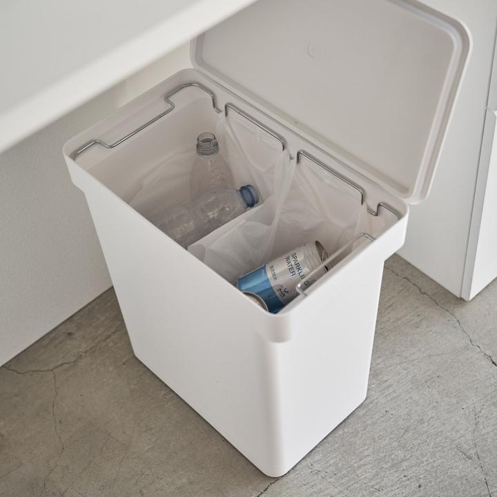 Produktbild Yamazaki Luftdichter Mülleimer mit Rollen TOWER (25 l)