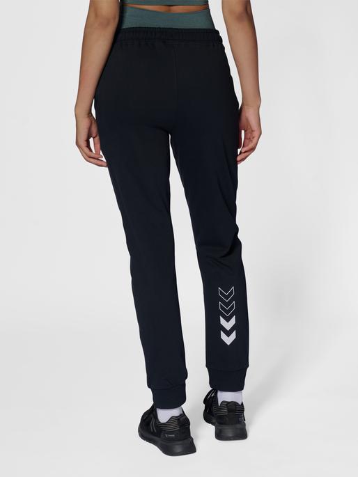 Actual product image hummel Hmlelemental Regular Pants Woman (S)