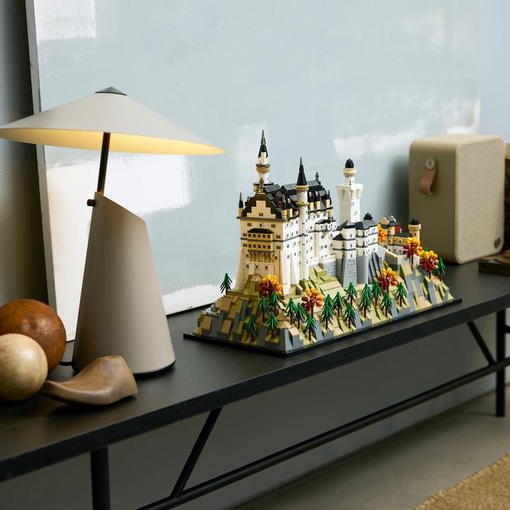 Produktbild LEGO Schloss Neuschwanstein (21063, LEGO Architecture)
