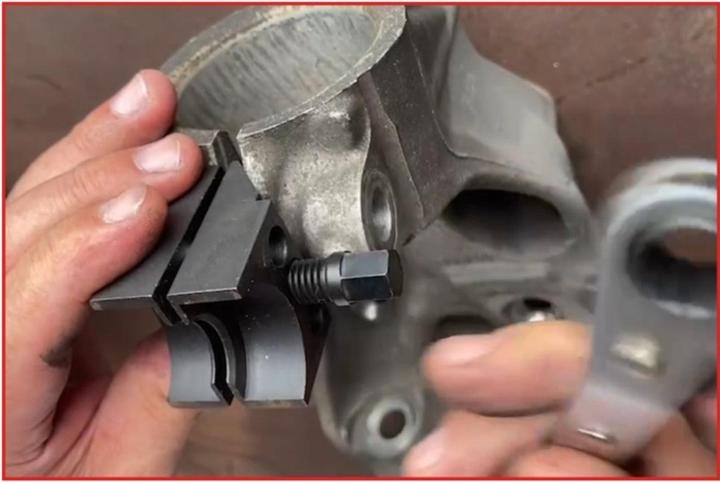 Actual product image KS Tools Clamping bore spreading tool