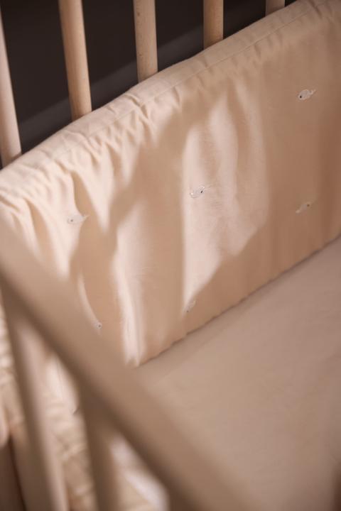 Actual product image Filibabba Bed bumper - Embroidered Christian the Whale design - Warm Grey