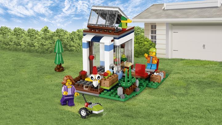 Actual product image LEGO Modern home (31068, LEGO Creator Expert)