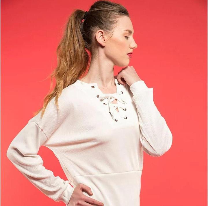 Actual product image Savage Background 2.72 x 11m Red (272 cm, 1100 cm)