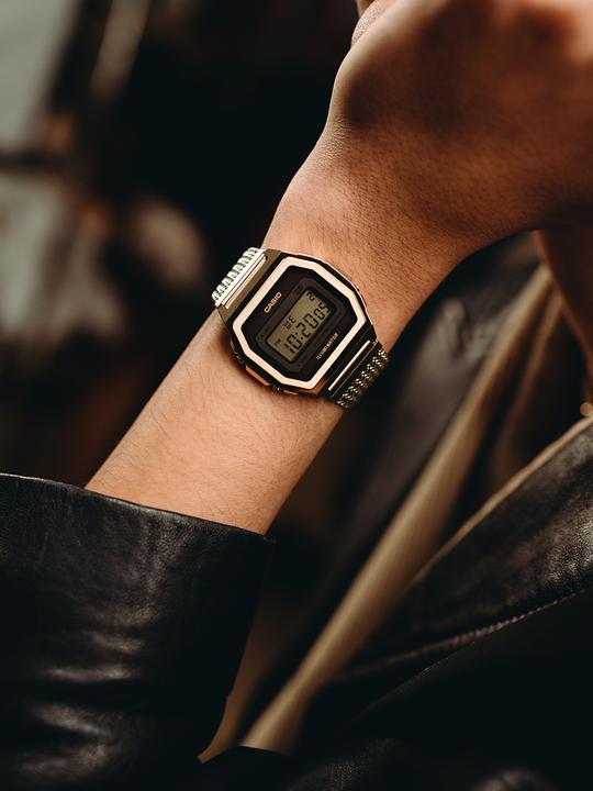 Actual product image Casio Vintage (Digital watch, 39 mm)