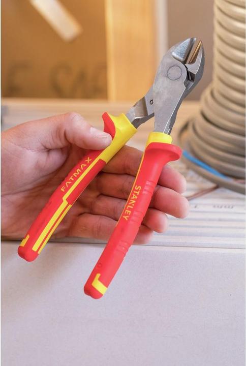 Actual product image Stanley SIDE VDE pliers 180mm (180 mm)