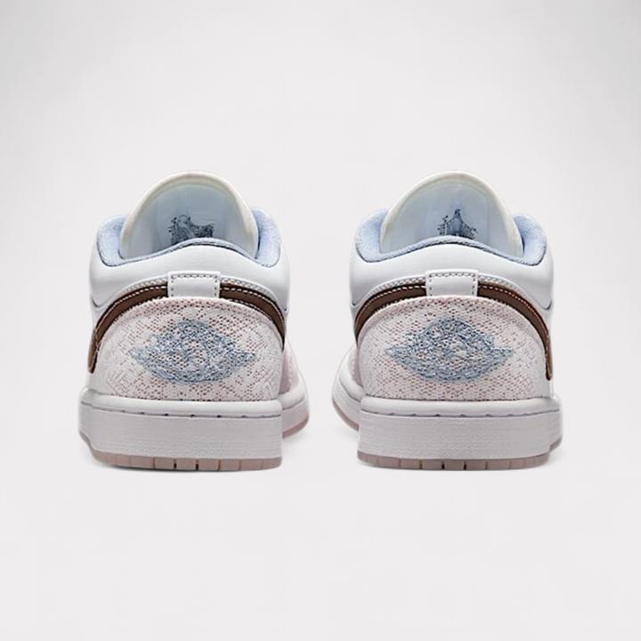 Image du produit Nike Air Jordan 1 Low (40)