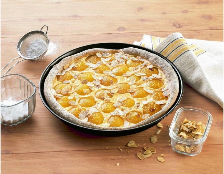 Actual product image Kaiser Baking and pizza tray