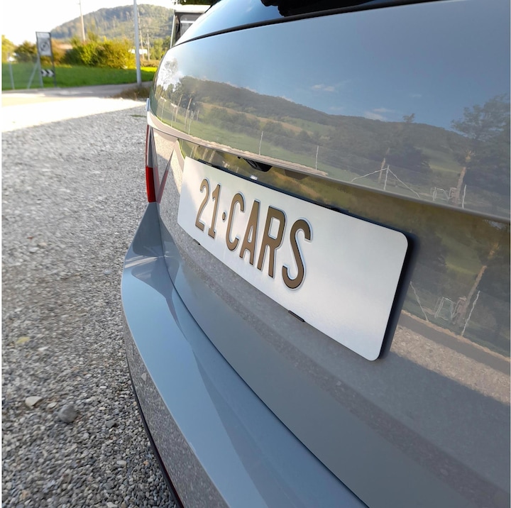 Actual product image 21cars Click licence plate holder long format (Front, Long format)