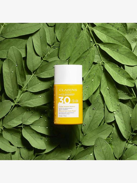 Image du produit Clarins Sun - Fluide Solaire Minéral Visage SPF30 (Crème solaire visage, SPF 30, 30 ml, 62 g)