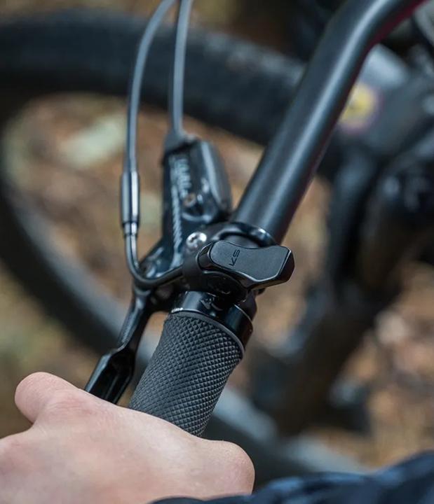 Actual product image Kind Shock KGSL-Carbon remote lever