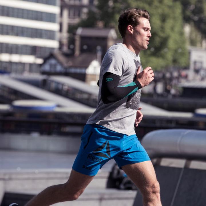 Actual product image Reebok Compression Arm Support (L)