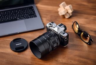 Produktbild Voigtländer Festbrennweite Nokton 60mm / 0.95 MFT – Schwarz (Micro Four Thirds, Micro Four Thirds)