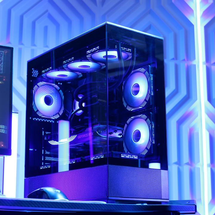 Actual product image Hyrican Gamemax Vista AB 7208 i7-14700KF 32GB/2TB SSD RTX 4070Ti Win11 PCK07208 (Intel Core i7-14700KF, 32 GB, 2000 GB, GeForce RTX 4070 Ti)