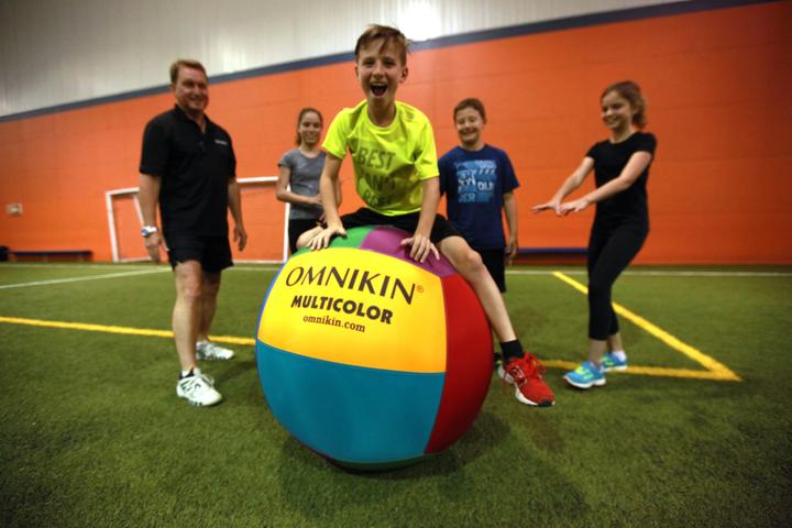 Immagine prodotto Omnikin Palla gigante multicolore