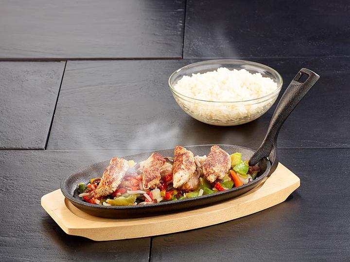 Produktbild Tornwald-Schmiede 2 Profi-Servierpfannen, Gusseisen, mit Untersetzer, 24x14x2,2 cm, 820g