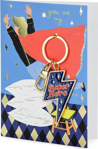 Image du produit Partydeco Carte avec porte-clés Super Hero, 12x16 cm (1 pkt / 1 pc.) (1 pièce(s))