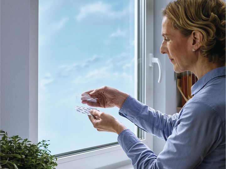 Produktbild tesa Doppelseitige Klebepads transparent, Glas, 60 Stück
