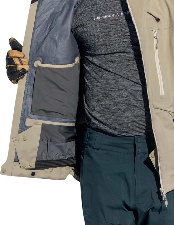 Actual product image The Mountain Studio GTX Epe 3L Shell (L)