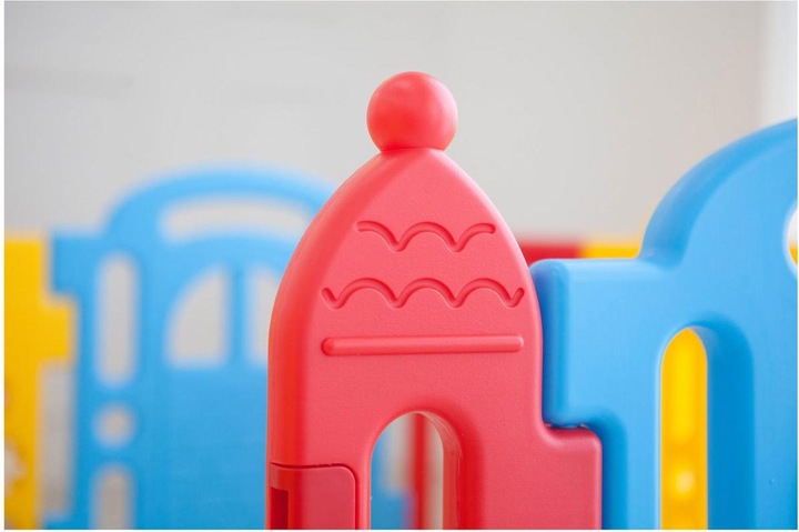 Actual product image Dwinguler Castle (150 cm, 240 cm)