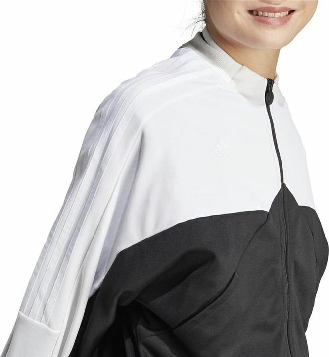 Actual product image Adidas Trio (M)