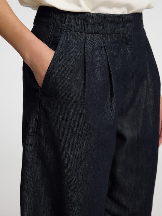 Actual product image zz_ArchivedByPCD_Selected Femme_zu_Selected Denim Bermudashorts (40)