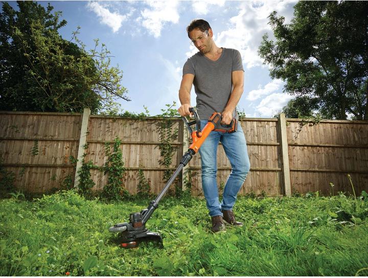 Actual product image Black & Decker Stc1820pc (Trim line)