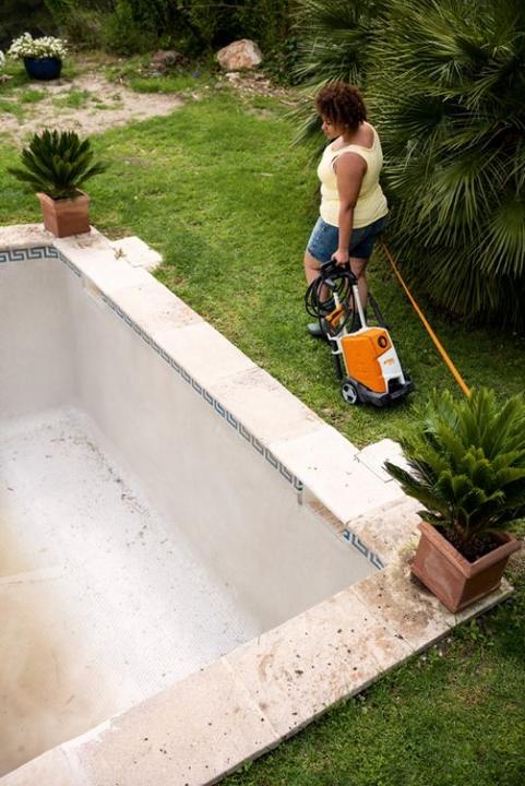 Actual product image Stihl RE 110 Hogedrukreiniger | 1700 W | 110-150 bar | 380 l/u - 49500114520 (Electrical connection)