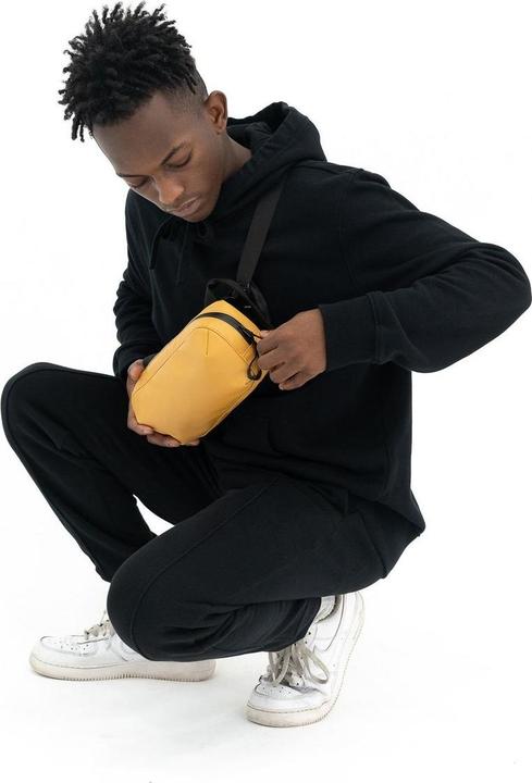 Actual product image Wandrd D1 Fanny Pack Dallol Yellow V2 (Camera hip bag, 2.50 l)