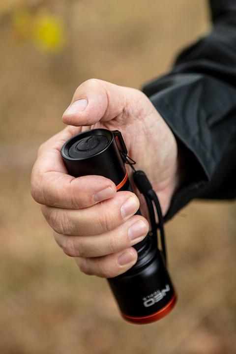 Produktbild Neo Taschenlampe (3xAA 200 lm COB LED Taschenlampe, batteriebetrieben) (14 cm)