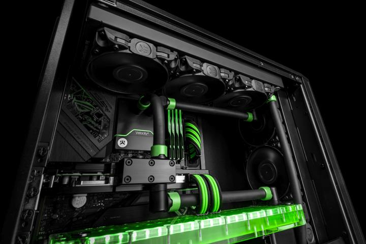 Actual product image EKWB ZMT hose (3 m, Plastic)