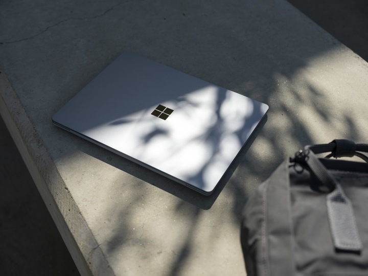 Produktbild Microsoft Surface Laptop Go (12.40", Intel Core i5-1035G1, 8 GB, 128 GB, DE)