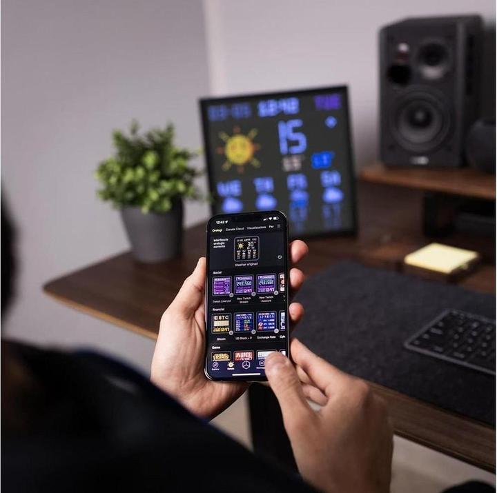Produktbild Divoom Pixoo 64 (10.30", 64 x 64 Pixel)