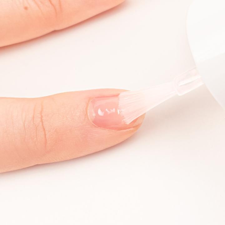 Produktbild Même Nagelbase mit Silicium (10 ml)