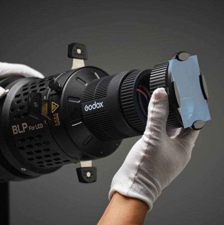 Produktbild Godox Bowens Mount LED Light Projection Attachment (Blitzgerät Adapter)