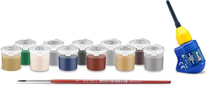 Actual product image Revell Gift Set World of Warcraft The Orc Thrall