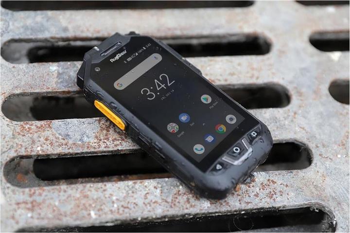 Image du produit Rug Gear RG725 (32 Go, Noir, 4", Double SIM, 4G)