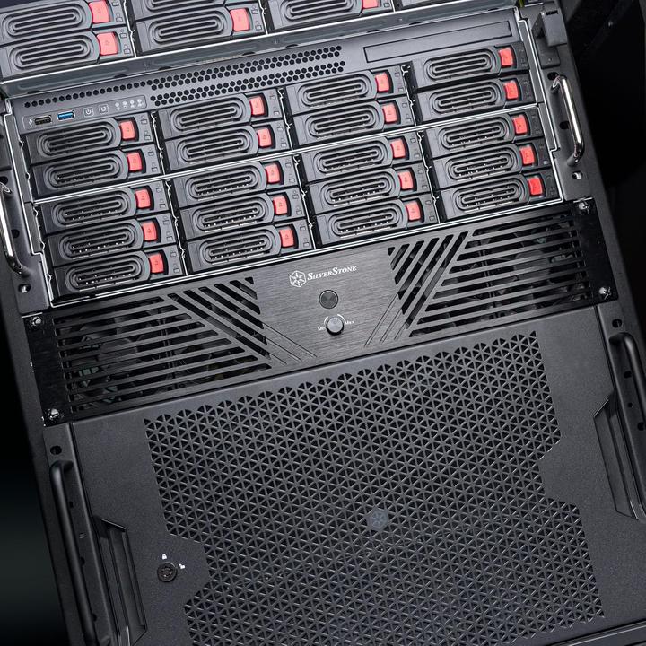 Produktbild Silverstone SST-RCP2B-480 - 2U universal cooling rack panel with 4x 80mm black Fans (80 mm, 1x)