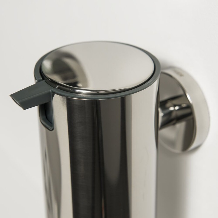 Actual product image Tiger Boston