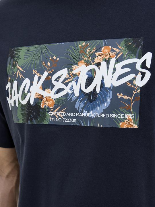 Actual product image Jack & Jones Jjhawaii Shape Tee Ss Crew Neck Ln (S)