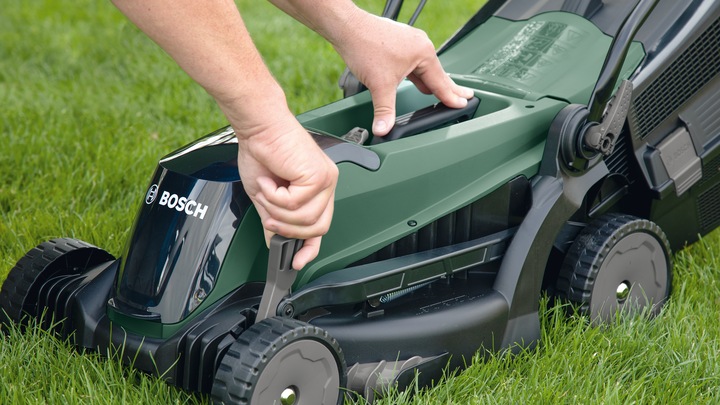 Productafbeelding Bosch Home & Garden EasyRotak 36-550 (Oplaadbare batterij)